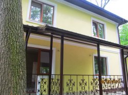 Шикарный, просторный - 184 кв.м., дом с участком - 7 соток, 135 000у.е. Шикарный, просторный - 184 кв.м., дом с участком - 7 соток, 135 000у.е.